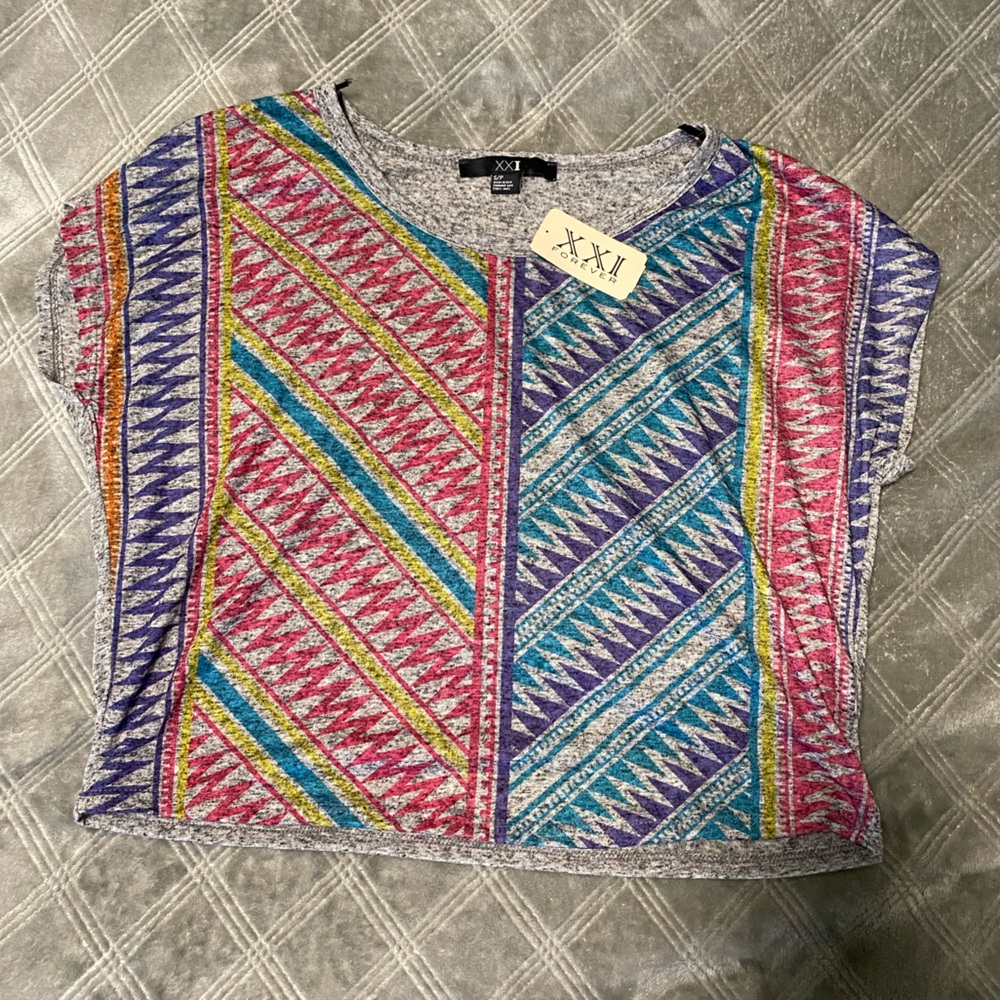 Forever 21 cropped t-shirt